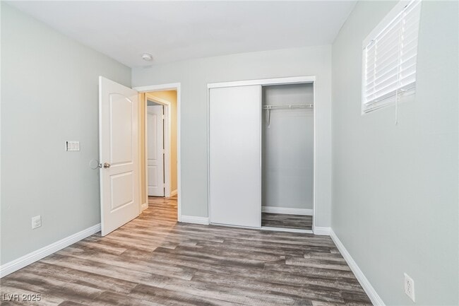 Photo - 4024 Benevolent Dr