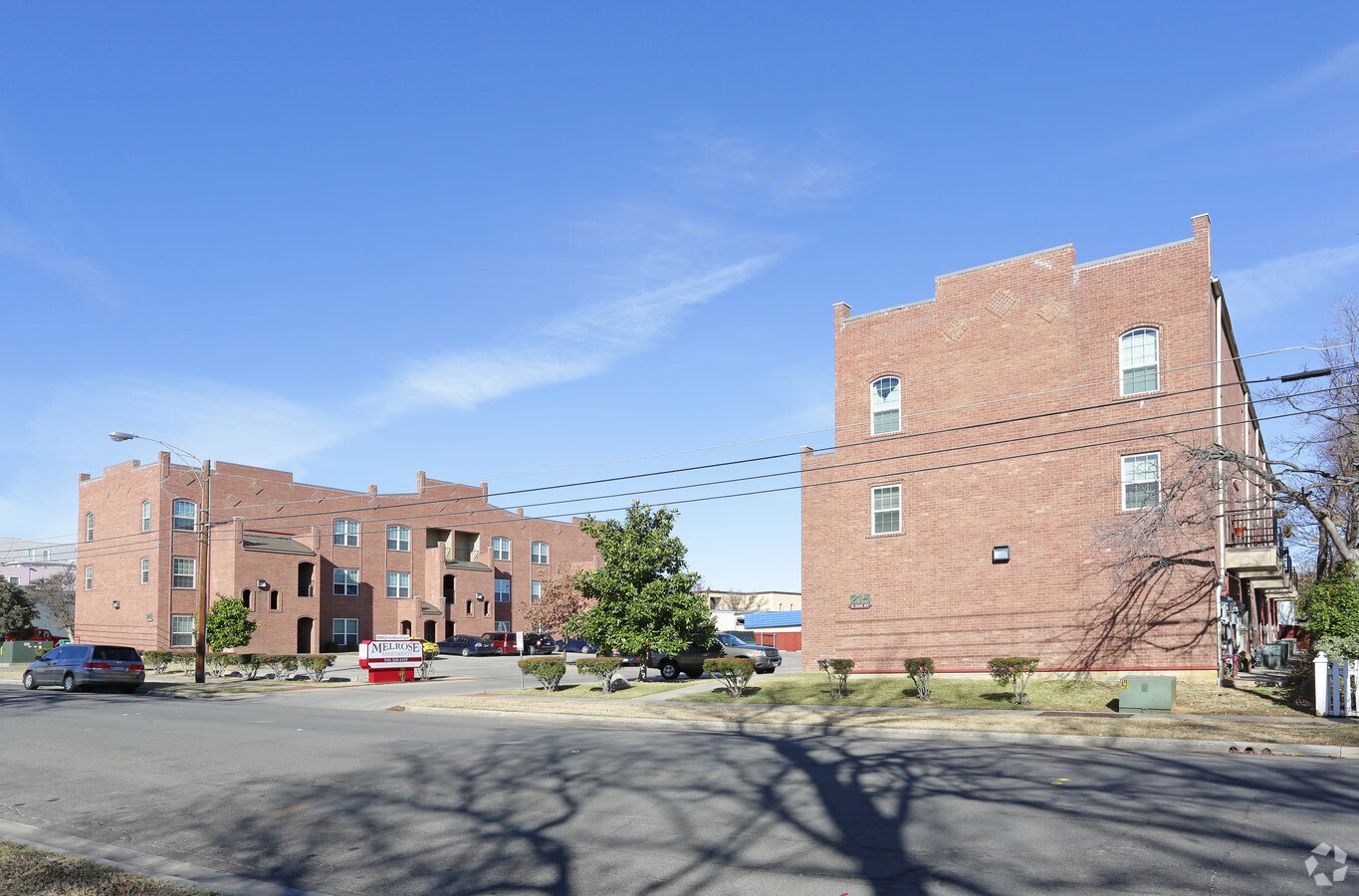 Melrose Apartments - Melrose Apartments