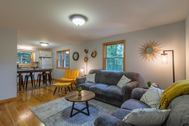 Photo - 670 Wayeeses Shore Rd Morgan