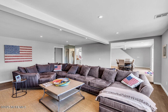 Photo - 1648 Center St