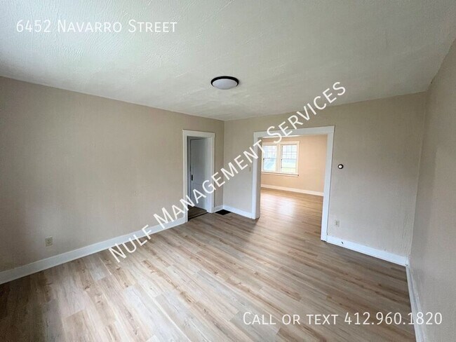 Photo - 6452 Navarro St