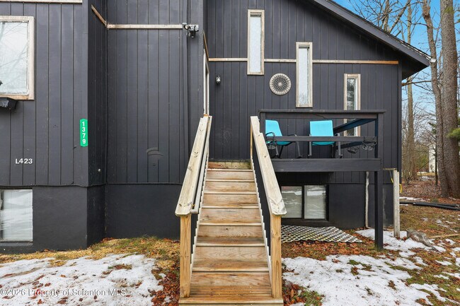 Photo - 1379 Winding Way