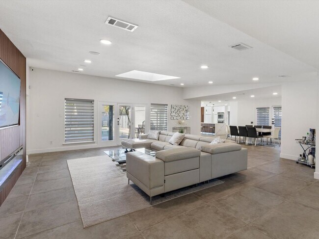 Photo - 16825 Park Hill Dr