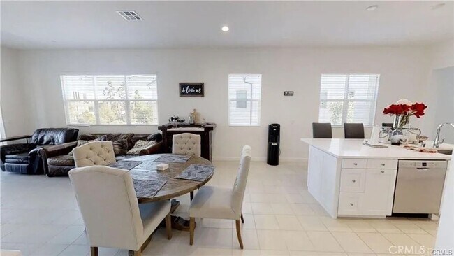 Photo - Luxurious Beacon Park Living: Modern 3-Bedroom Townhome with Mountain Views & Resort-Style Amenit...