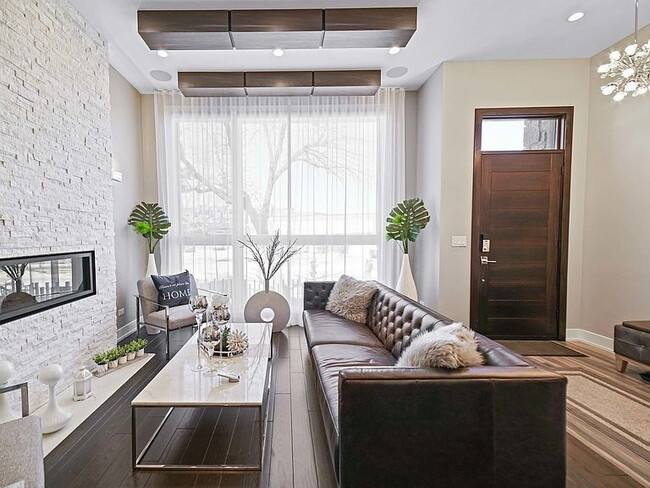 Photo - "Spacious 5-Bedroom Gem with 3 Full Baths in the Heart of Chicago – 4,200 Sq Ft of Comfort and St...