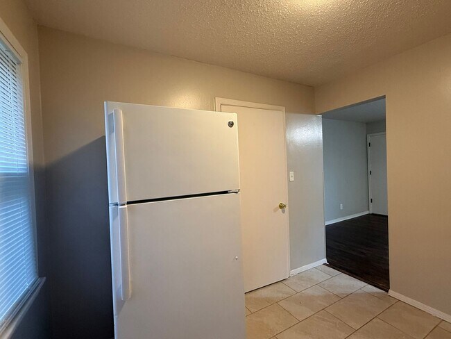 Photo - 4509 S Handley Ave