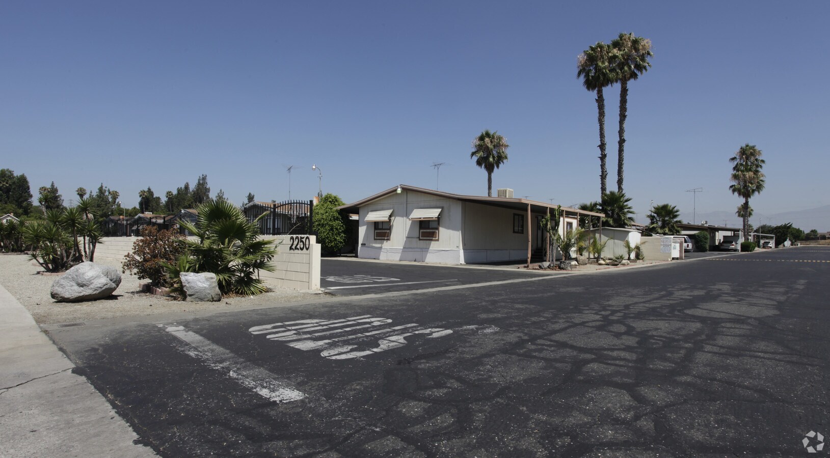 Photo - Royal York Estates Apartments