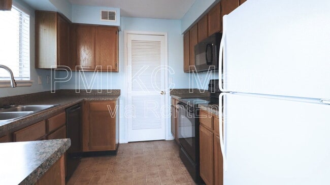 Building Photo - 11224 Nieman Rd Rental
