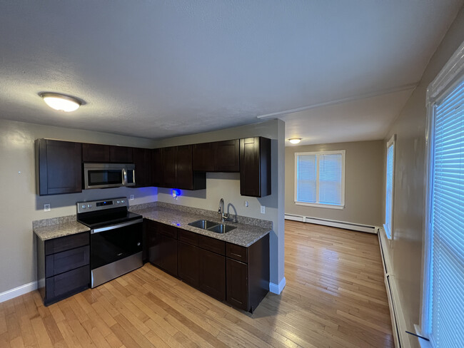 Photo - 14 Arnold Ave Apartments Unit 2