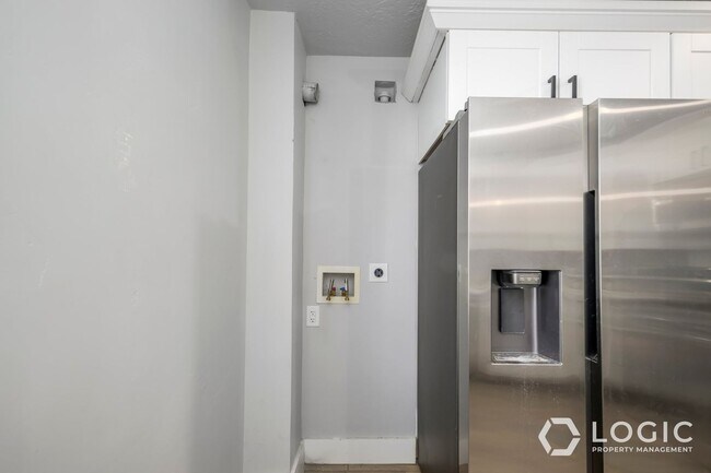 Photo - 42 W 500 N Unidad 40 W 500 N