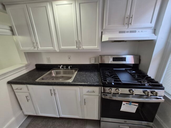 Photo - 20 S 61st St Unidad 1