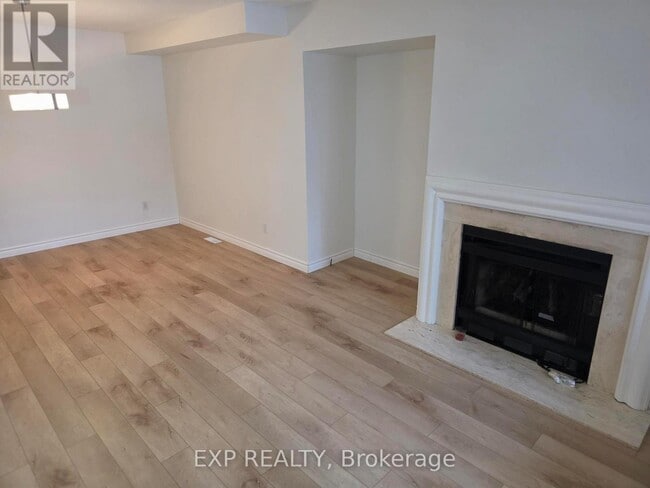 Photo - 1296 Valerie Crescent