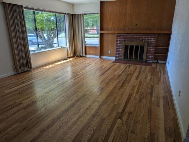 Photo - 2055 NW Beca Ave