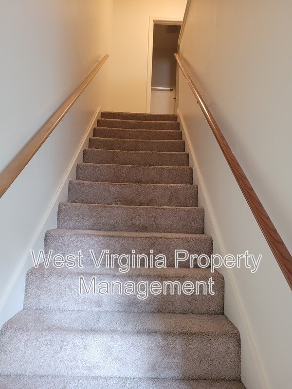 Photo - 156 Cardinal Wy