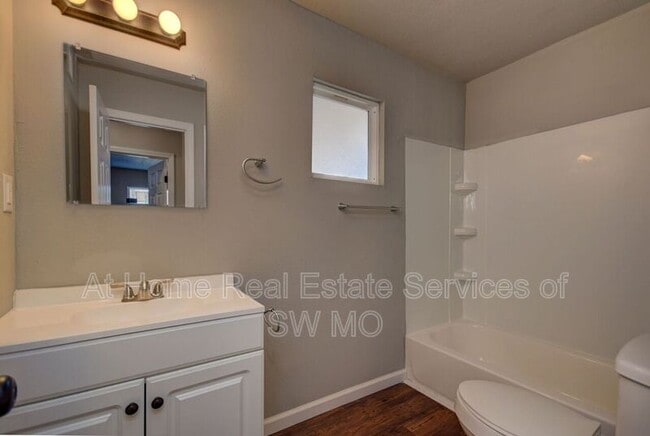 Photo - 930 S Campbell - P7