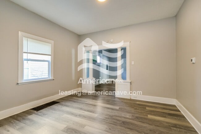 Photo - 1849 W Gaulbert Ave