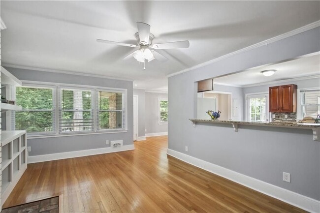 Photo - 153 Lindbergh Drive NE