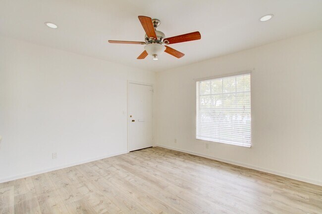 Photo - 2260 NE 67th St Unit 1732