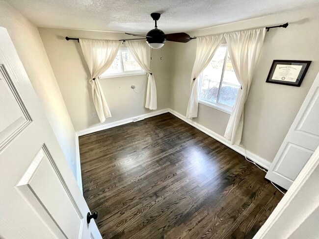 Photo - 4585 Martin Dr