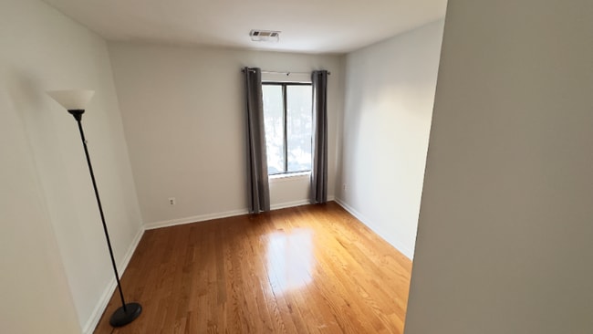 Photo - 2815 Lee Oaks Ct Unit 301