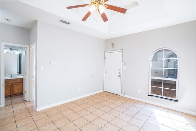 Photo - 604 Buena Vista Dr Unit E