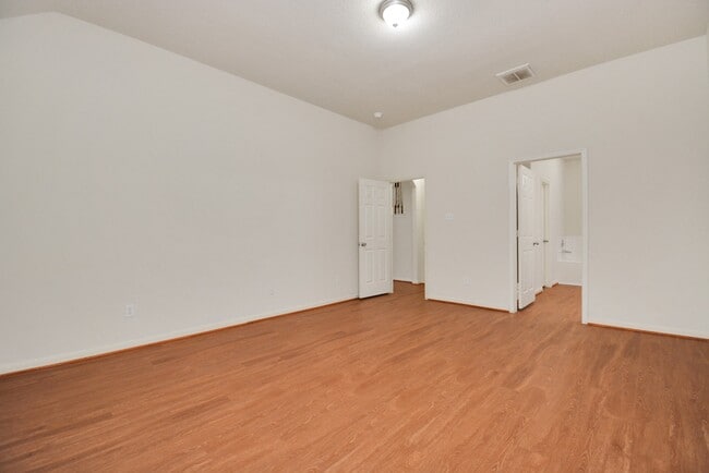 Photo - 20051 Silver Rock Dr