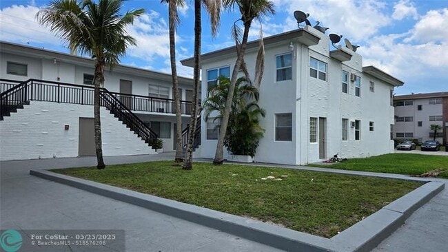 Photo - 16951 NE 18th Ave Apartment Unit 3