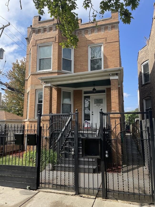 Building Photo - 2416 N Springfield Ave Unit 2 Rental