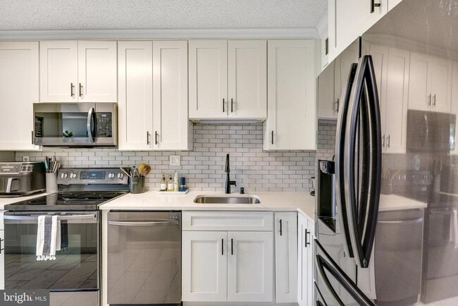 Photo - 5500 Holmes Run Pkwy Unit 510