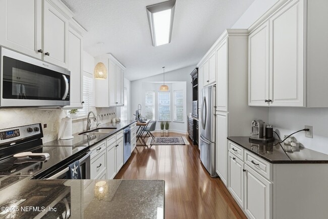 Photo - 128 Seminole Rd