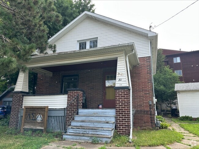 Building Photo - 20 Valley Ave Rental