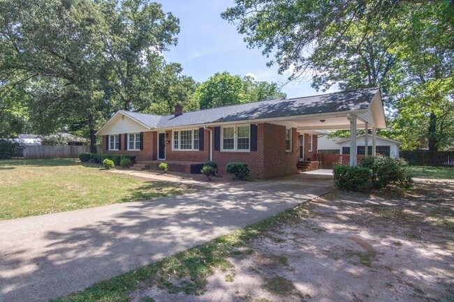 Photo - 1416 Two Notch Rd SE