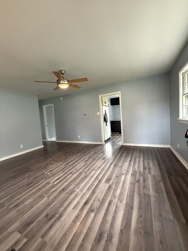 Photo - Cute 1 Bedroom 1 Bath Duplex