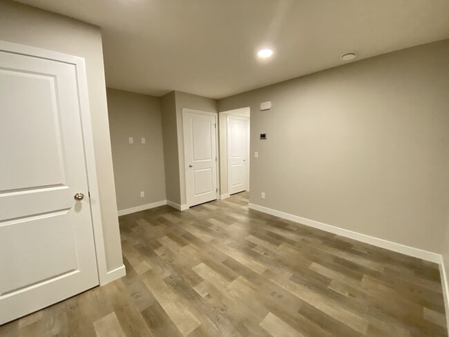 Photo - 165 Walcrest Blvd. SE