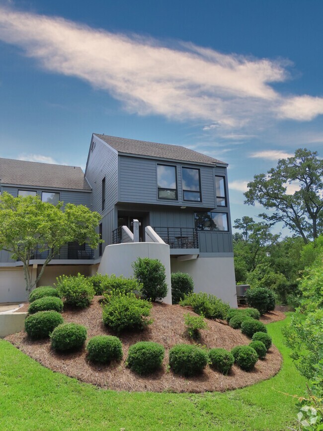 Building Photo - 345 Bradley Dr Rental
