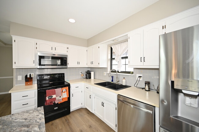 Photo - 7704 NW 86th St