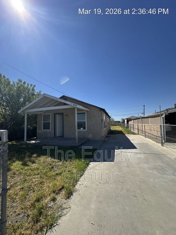 Building Photo - 610 Pickerell Ave