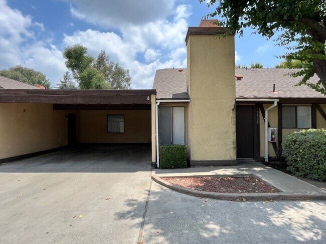 Building Photo - 2318 Unit 3533 Rental