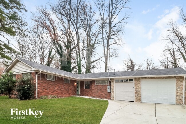 Building Photo - 3453 Woods Dr