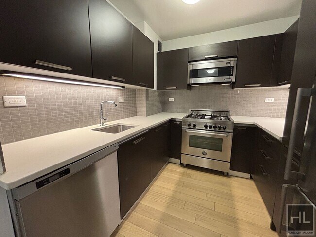 Photo - East 39th Street Unit 12B