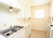 2BD,1BA - 875 SF
