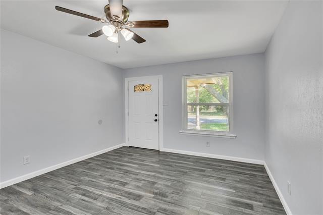 Photo - 205 NW Jill Ann Dr