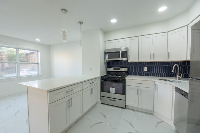 505 Adams Ln Unit 2BR+2 BATHS