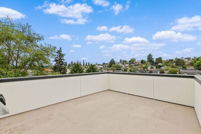 Photo - Sweet Ultra-Modern Air-Conditioned West Se...