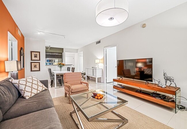 Building Photo - 550 Okeechobee Blvd Unit 306