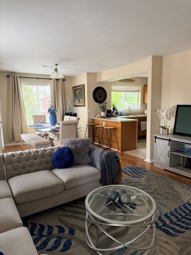 Photo - 893 Forestglen Dr