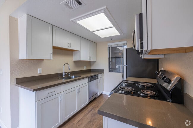 Cardiff - 2BR, 1BA - 875SF - Kitchen