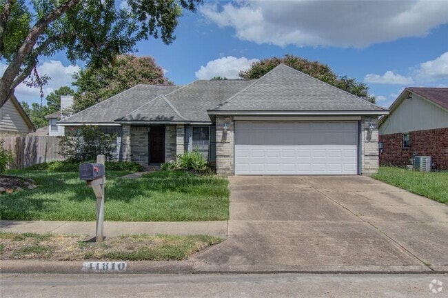Building Photo - 11810 Stone Bridge Dr Rental