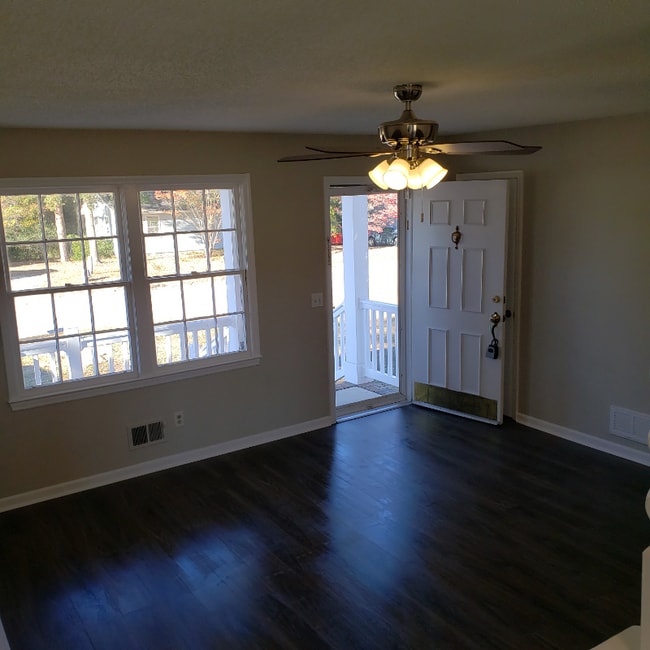 Photo - 119 Meadow Wood Dr