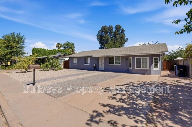 Photo - 250 E Park Ave